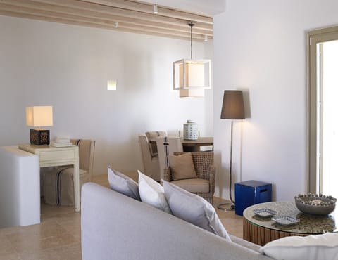 Shells & Shingle  Apartment in Mykonos, Mikonos 846 00, Greece