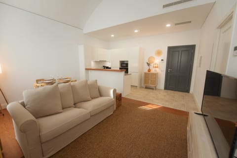 Faro Flourish Apartment in Faro