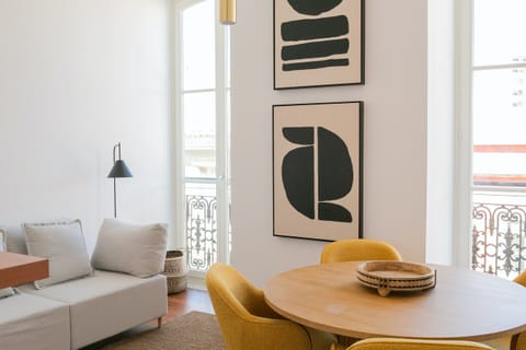 Sunny Hues of Faro Apartment in Faro