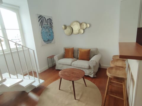 Faro Brushstrokes Apartment in Faro