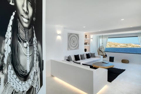 The Viewing Room Apartment in Mykonos, Mikonos 846 00, Greece