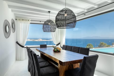 The Viewing Room Apartment in Mykonos, Mikonos 846 00, Greece