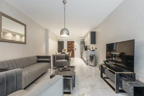 An Eye for Style Apartment in Cannes