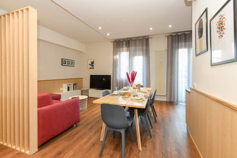 Lake of Peace Apartment in Desenzano del Garda