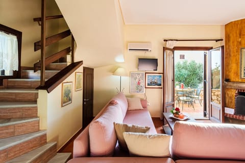 The Peace Garden Apartment in Messenia