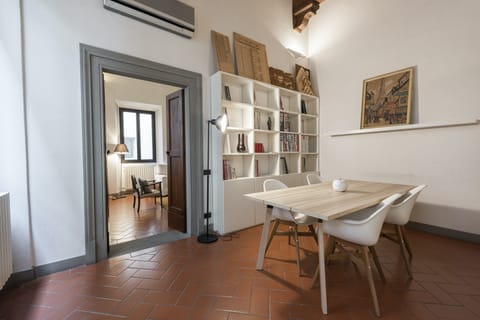 Il Bibliofilo Apartment in Florence