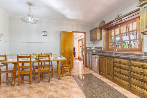 A New Tradition Apartment in Pollença