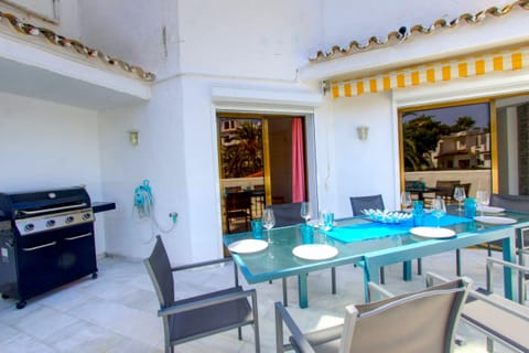 White Tiger's Eye Apartment in Marbella