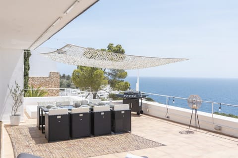 Ocean's Neighbour Apartment in Ibiza