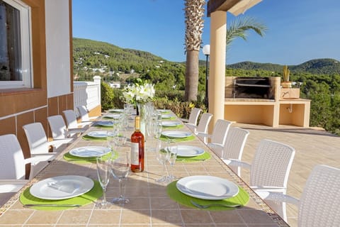 Alfresco Disco Apartment in Ibiza