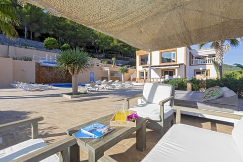 Alfresco Disco Apartment in Ibiza