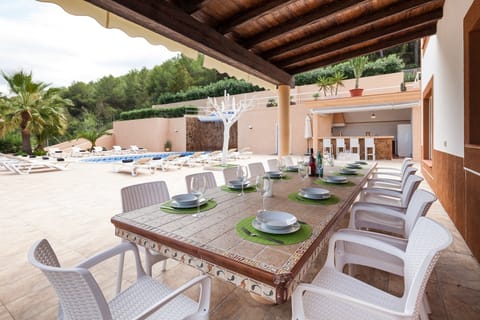 Alfresco Disco Apartment in Ibiza