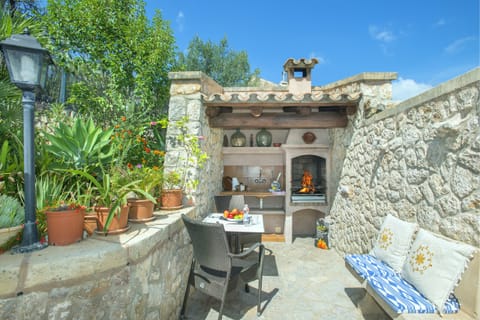 Palms & Stone Apartment in Pollença