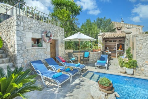 Palms & Stone Apartment in Pollença