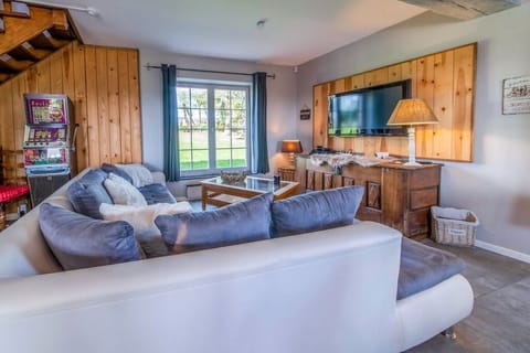 Hillside Reflections Apartment in Wallonia, Belgium