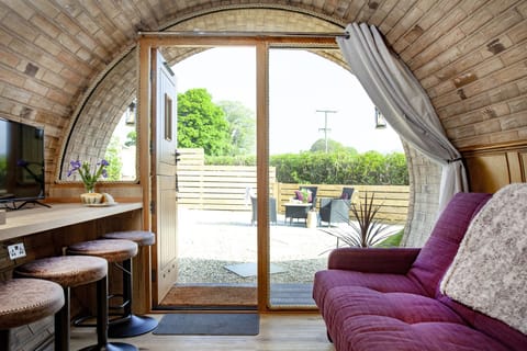 The Hobbit House Apartment in Mendip District