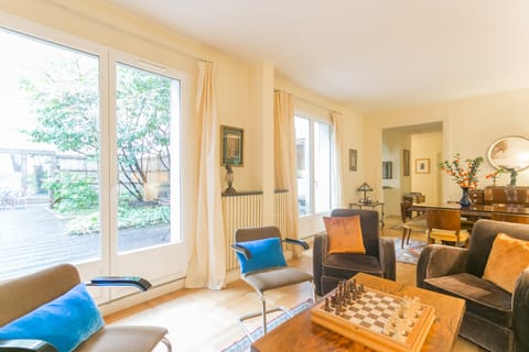 Louis' Garden Condo in Paris