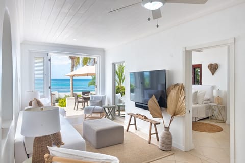 Ocean Orchestra Apartment in Saint James