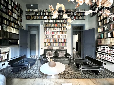 Of a Bookish Nature Apartment in Palermo