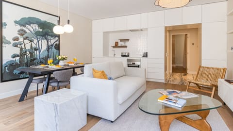 Honey & Custard Apartment in Lisbon