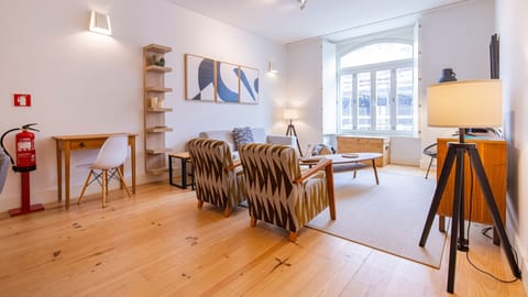 Feathered Boa Apartment in Lisbon