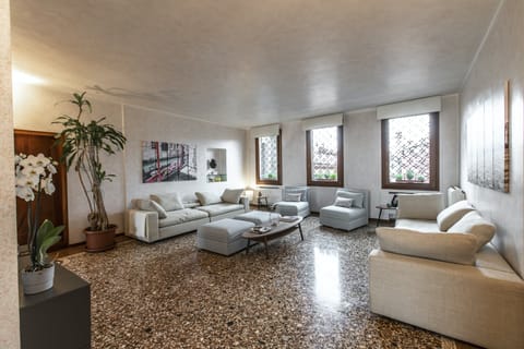 Bellini Vistas Apartment in Lido di Venezia