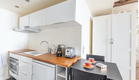 The Art of Revolution Apartment in Paris