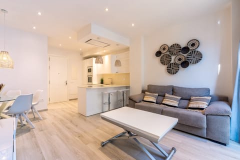 City Canvas  Condo in Malaga