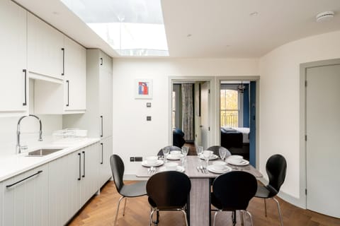 The Right Profile Apartment in City of Westminster