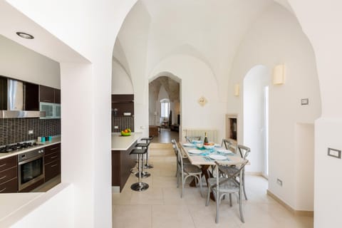 The Giver of Stars Apartment in Ostuni