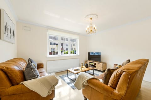 Clapton Comfort Apartment in London Borough of Hackney