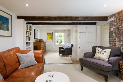 Quay House Apartment in Chichester District