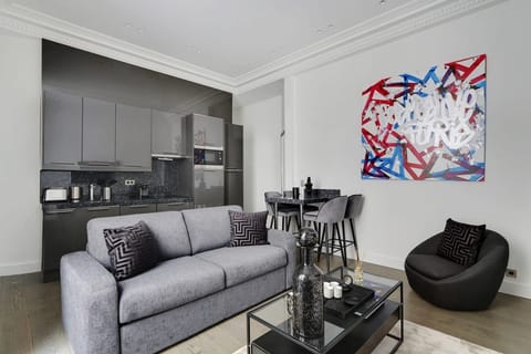 Argenté Condo in Paris