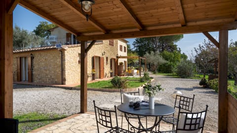 Rusticana Sonata Apartment in Tuscany