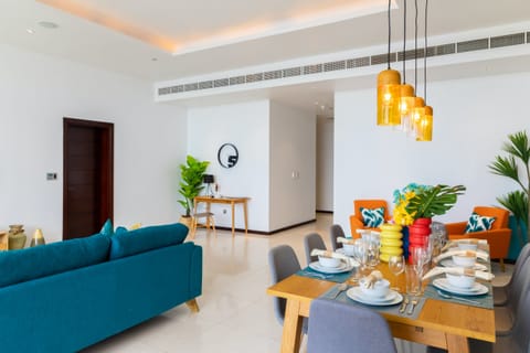 A Touch of Teal Apartment in Dubai