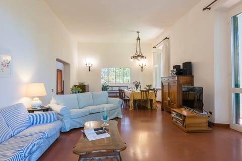 Where the Sea Meets the Sky Apartment in Tuscany