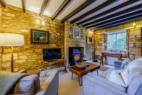 A Life So Simple Apartment in Chipping Campden