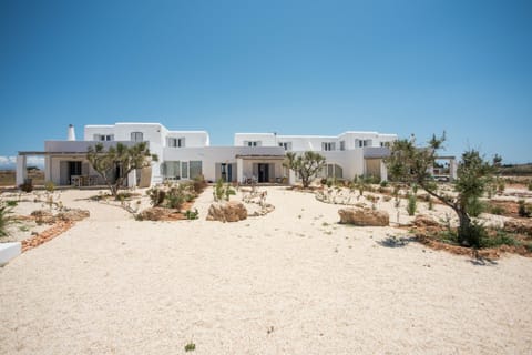 Shifting Sands Apartment in Paros, Greece