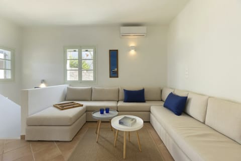 The White Wave Apartment in Paros, Greece