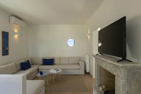 The White Wave Apartment in Paros, Greece