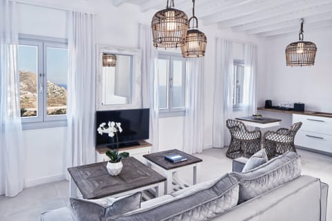 Catch of the Coast Apartment in Mykonos, Mikonos 846 00, Greece