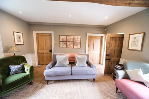 Charmed by the Cotswolds Apartment in West Oxfordshire District