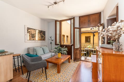 Marigolds in Bloom Apartamento in Seville