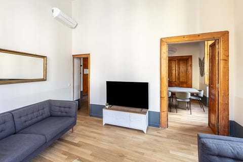 Starry Eyes Apartment in Rome