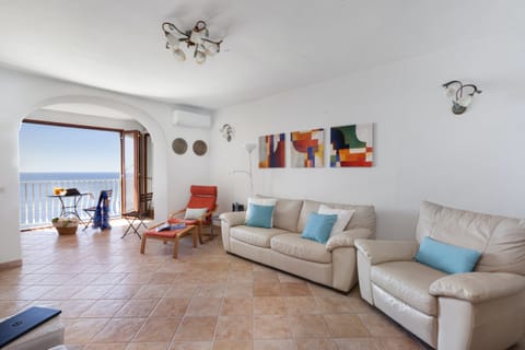 Born of the Sea  Apartment in Praiano