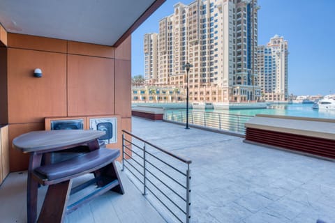 Jumeirah Ritz Apartment in Dubai