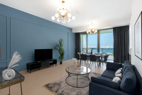 Blue Ice Apartment in Dubai