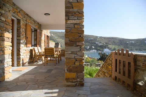 Vourkari Viewpoint Apartment in Kea-Kythnos