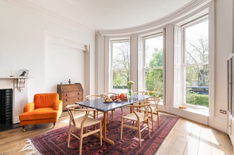 Victorian Minimalism Apartment in York