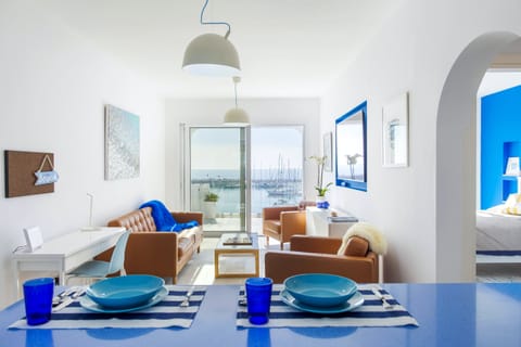 Zima Blue Apartment in Larnaca District